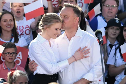 Miniatura: TV Republika zrobiła materiał o ślubie...