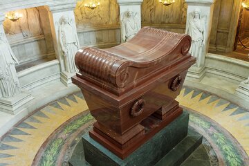 Sarkofag Napoleona Bonaparte w&nbsp;Kościele Inwalid&oacute;w