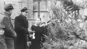 Miniatura: "Zimowoświąteczna" propaganda sukcesu...