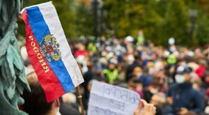 Miniatura: Na prawo od Putina