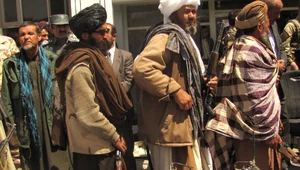 Miniatura: Niemcy prowadzą rozmowy z talibami. Chcą...