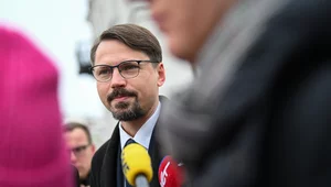 Miniatura: Trwają rozmowy o pakcie senackim prawicy....