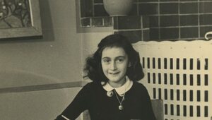 Miniatura: Anne Frank. Groza życia w zamknięciu...