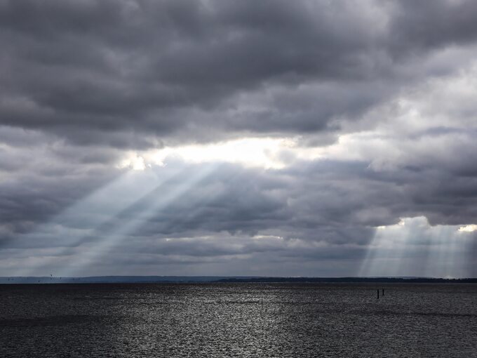 Chmury burzowe nad Zatoką Pucką