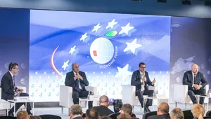 Miniatura: Drugi dzień Forum Ekonomicznego w Karpaczu...