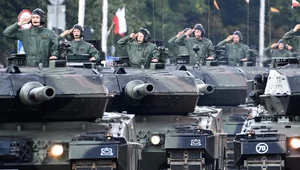Miniatura: "Polska buduje armię jednorazowego...