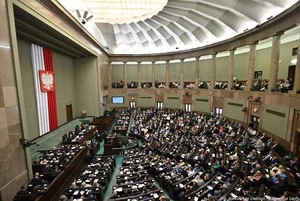 Miniatura: Partia Morawieckiego pomoże Tuskowi...