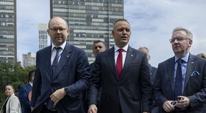 Miniatura: "Premier nie zgadza się na żadne...