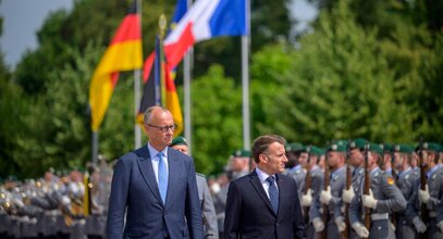 Miniatura: Merz i Macron żądają więcej władzy dla...