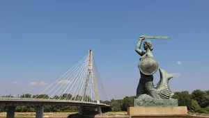 Miniatura: Warszawska Syrenka znów zdewastowana....