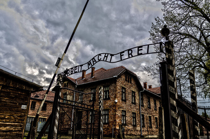 Wejście do obozu Auschwitz-I