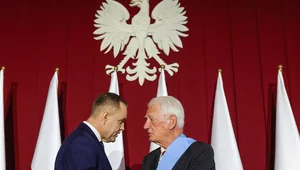 Miniatura: Krzysztof Wyszkowski odznaczony Orderem...
