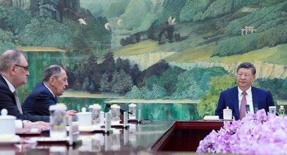 Miniatura: Xi spotkał się z Ławrowem. "Zdecydowana...