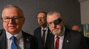 Miniatura: Awantura w Sejmie. "Braun właśnie pokazał,...