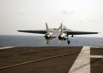 Ostatni start F-14 z&nbsp;lotniskowca. USS Theodore Roosevelt, 28 lipca 2006&nbsp;r.