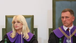 Miniatura: "Cztery godziny brutalnych ataków"....