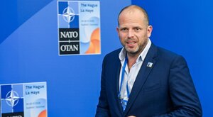 Miniatura: "Zrównamy Moskwę z ziemią". Minister...