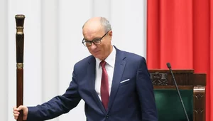 Miniatura: "Jak słoń". Prezydencki minister wskazuje,...