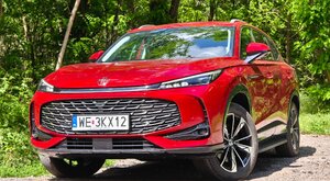 Miniatura: MG HS PHEV