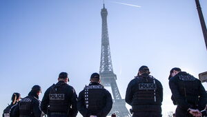 Miniatura: Segregacja obywateli we Francji. Policja...