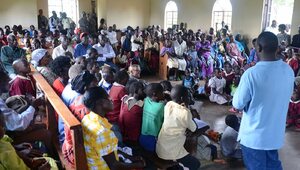 Miniatura: W kościele w Ugandzie ustanowiono...