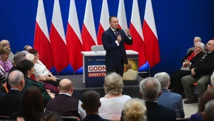 Miniatura: Polacy ocenili propozycję Nawrockiego....