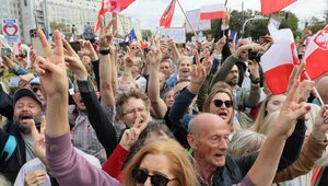 Niemiecki "Die Zeit": Na marszu w Warszawie było ponad 100 tys. osób