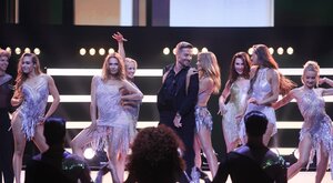 Miniatura: Aktor pocałował tancerkę w kultowym show....