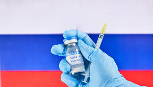 Kontrowersje wokół rosyjskiej szczepionki. "Pacjent wstrzykuje sobie...