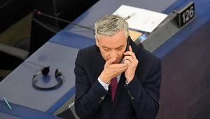 Miniatura: Biedroń zlecił wewnętrzny sondaż. Wyciekły...