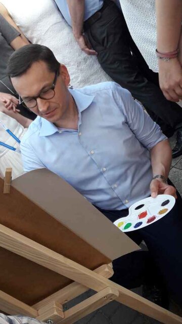 Szef polskiego rządu uczestniczył w VII Ogólnopolskim Zjeździe Dużych Rodzin w Lubartowie (woj. lubelskie). 