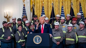 Miniatura: USA wracają do węgla. Trump podpisał...