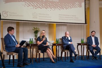Konferencja &bdquo;Prawna obrona przed polonofobią&rdquo; organizowana przez tygodnik &bdquo;Do&nbsp;Rzeczy&rdquo;