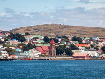 Widok na&nbsp;Stanley, stolicę Falkland&oacute;w