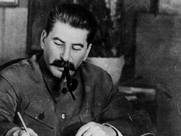 J&oacute;zef Stalin