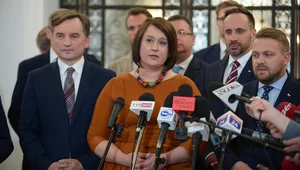 Miniatura: Zakaz sprzedaży aut spalinowych. Solidarna...