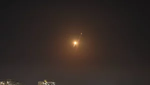 Miniatura: Jest odpowiedź Iranu. Rakiety poleciały w...