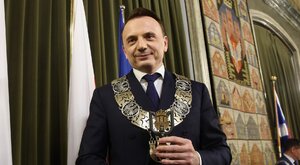 Miniatura: Nowy prezydent Krakowa obniżył sobie...