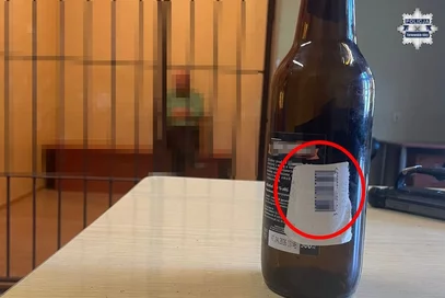 Miniatura: Oszukał sklep na 50 groszy. Grożą mu dwa...