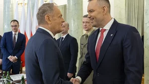 Miniatura: Tusk szydzi z Nawrockiego. "Jeździłem...