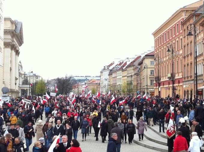 Krakowskie Przedmieście rok temu. 6. rocznica Katastrofy Smoleńskiej