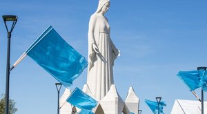 Miniatura: Uroczystość poświęcenia największej w...