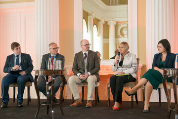 Panel "LGBT – Ideologia? Ludzie? Nauka?” 