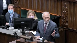 Miniatura: Gra Smoleńskiem