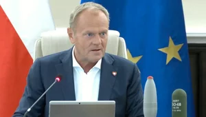 Miniatura: Tusk przyniósł atrapy pocisków. "Nie...