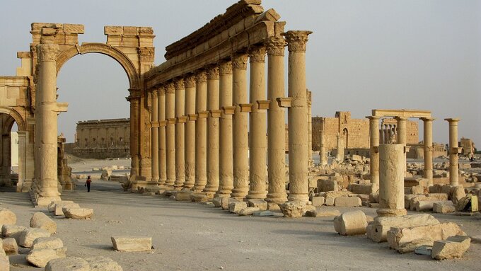 Palmyra - monumentalny łuk we wschodniej części kolumnady (zniszczony w 2015 r. przez ISIS)