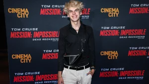 Miniatura: Dotknąć trawy