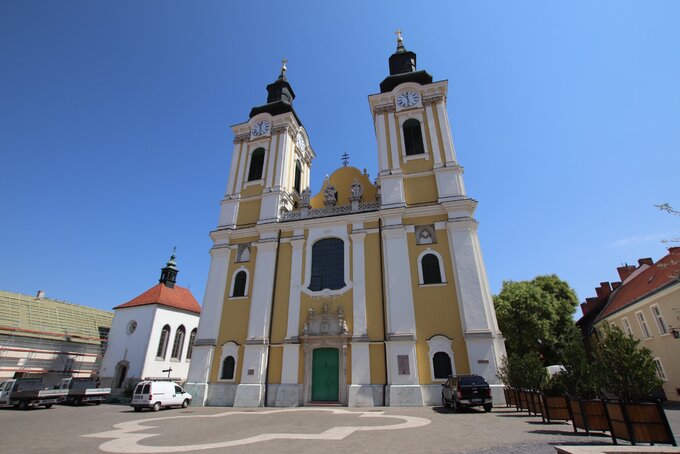 Szekesfehervar, katedra