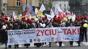 Uczestnicy pierwszego Małopolskiego Marszu dla&nbsp;Życia i&nbsp;Rodziny w&nbsp;Krakowie