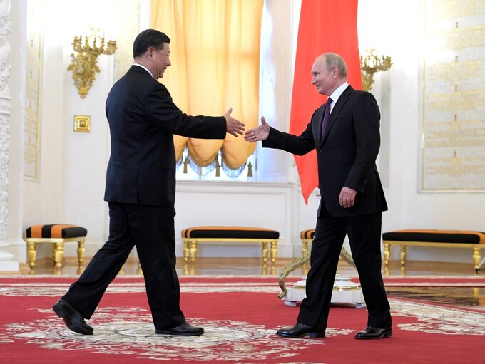 Przyw&oacute;dca Chin Xi Jinping i&nbsp;przyw&oacute;dca Rosji Władimir Putin